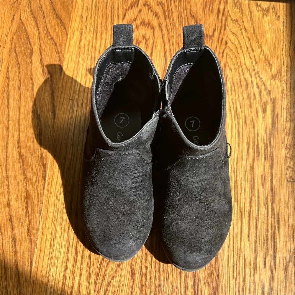 Cat & Jack boots - Picture 2 of 2